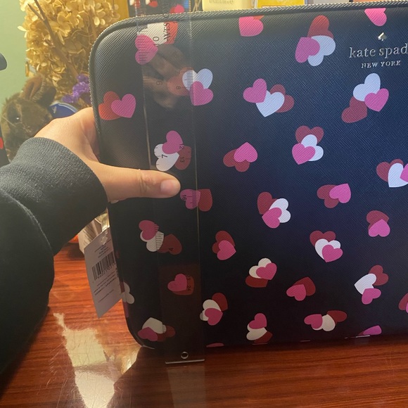 Kate Spade Staci Flutter Hearts Printed Laptop Sleeve - Picture 6 of 11